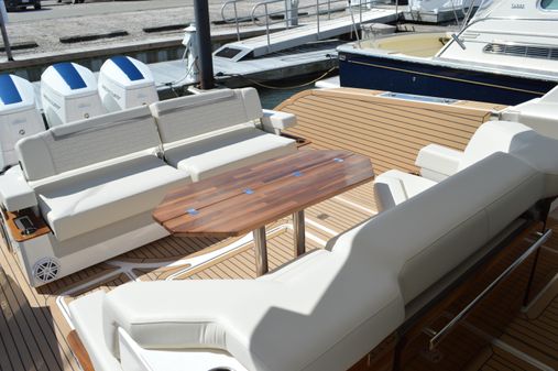 Tiara Yachts 48 LS image