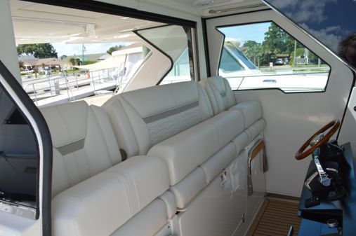 Tiara Yachts 48 LS image