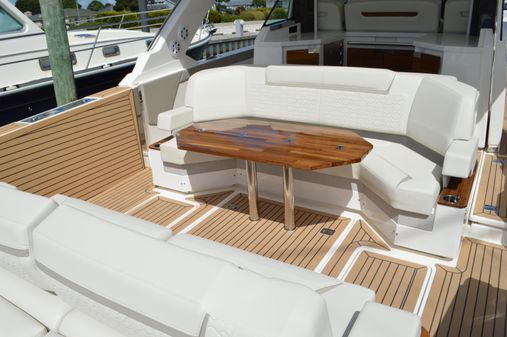 Tiara Yachts 48 LS image