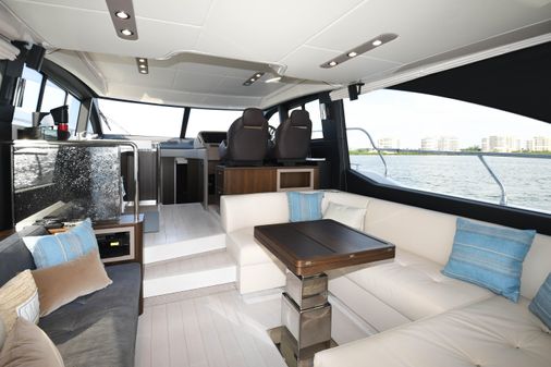 Azimut 50 Flybridge image