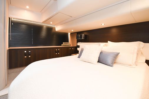 Azimut 50 Flybridge image