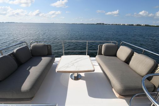 Azimut 50 Flybridge image