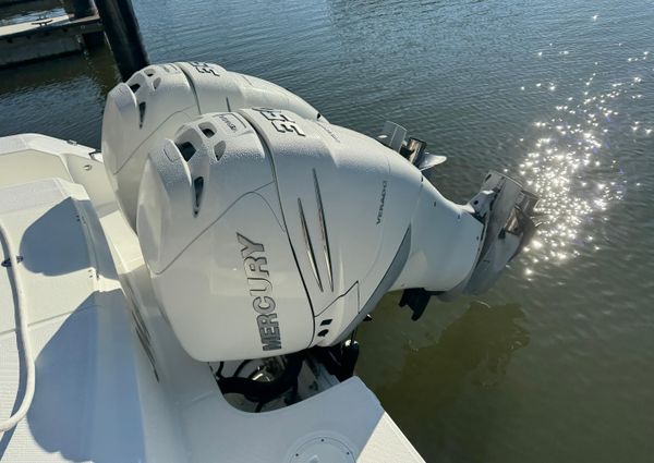 Boston-whaler OUTRAGE image