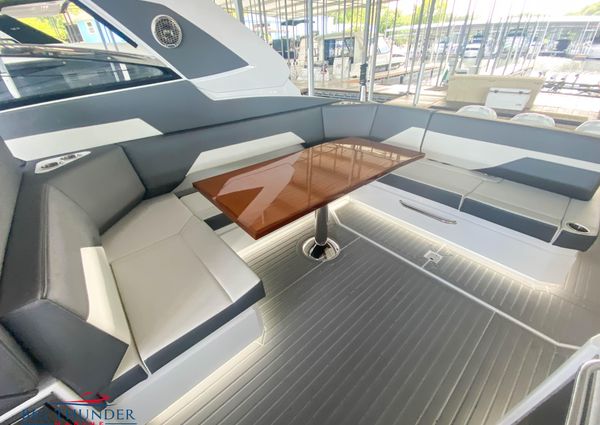 Cruisers Yachts 42 GLS OB image