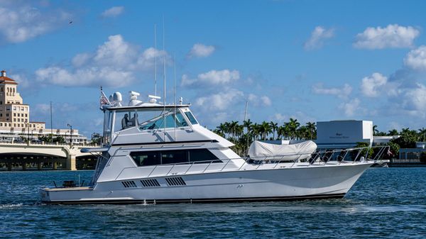 Hatteras Convertible