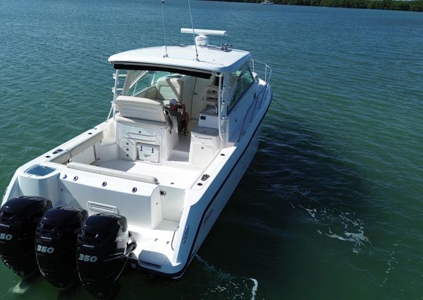 Boston Whaler 345 Conquest image