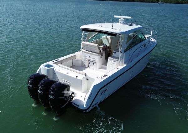 Boston Whaler 345 Conquest image