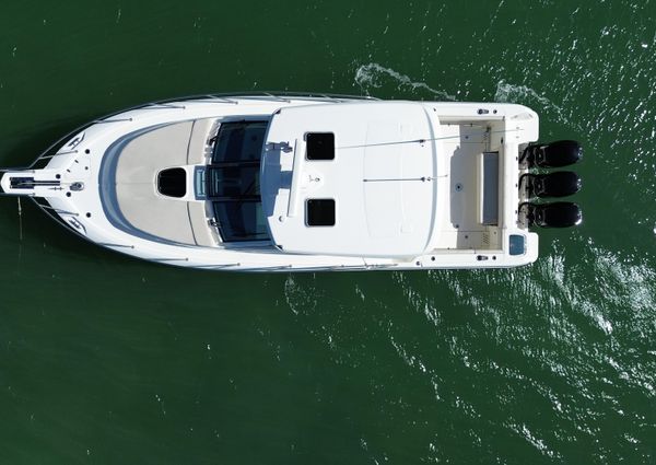 Boston Whaler 345 Conquest image