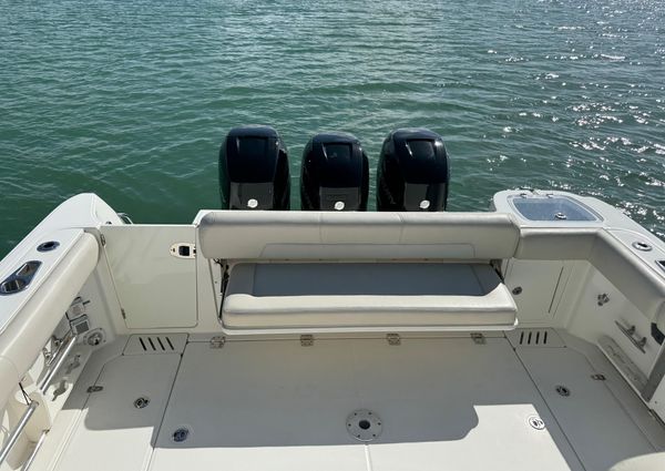 Boston Whaler 345 Conquest image