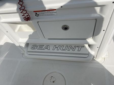 Sea Hunt Ultra 275 SE image