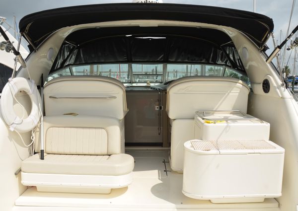 Sea Ray 330 Express Cruiser image