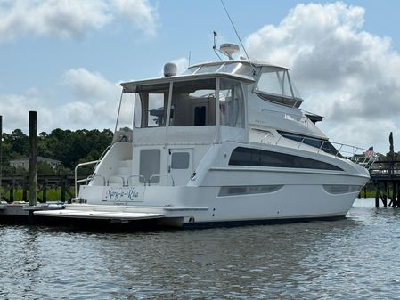 Carver 43 Motor Yacht image