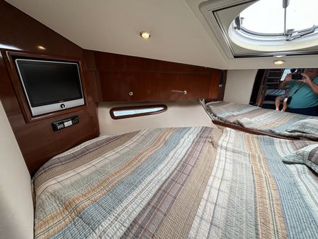 Carver 43 Motor Yacht image