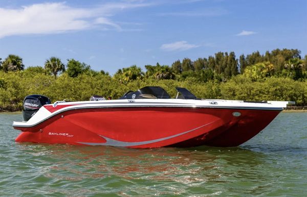 2025 Bayliner Element M19