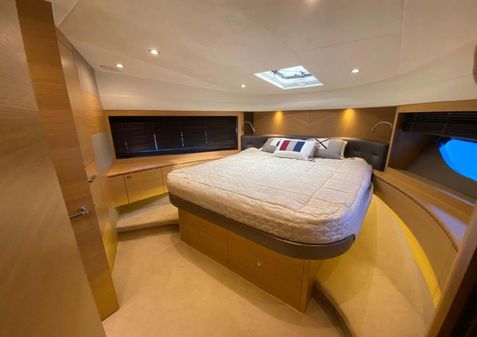 Princess Flybridge 82 Motor Yacht image