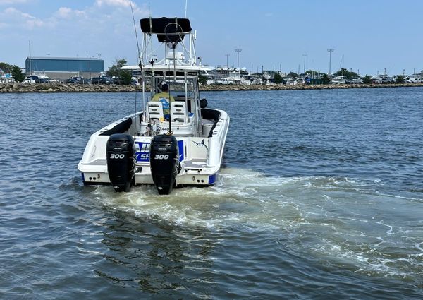 Boston-whaler 320-OUTRAGE image