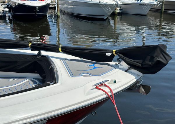 Boston-whaler 320-OUTRAGE image