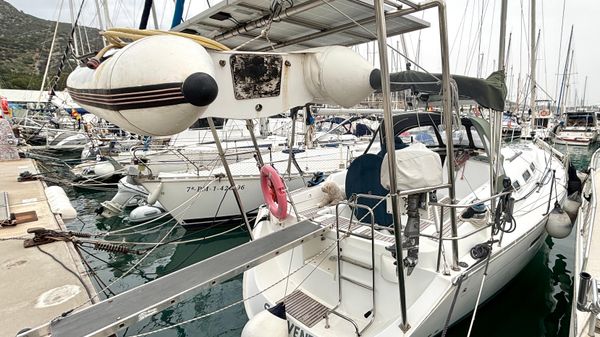 Beneteau Oceanis Clipper 373 