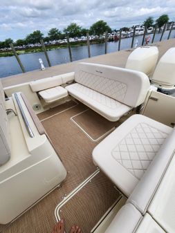 Chris-Craft 30 Catalina image