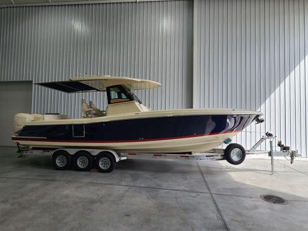 Chris-Craft 30 Catalina image