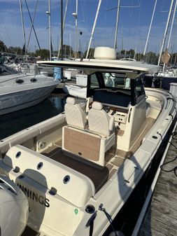 Chris-Craft 30 Catalina image