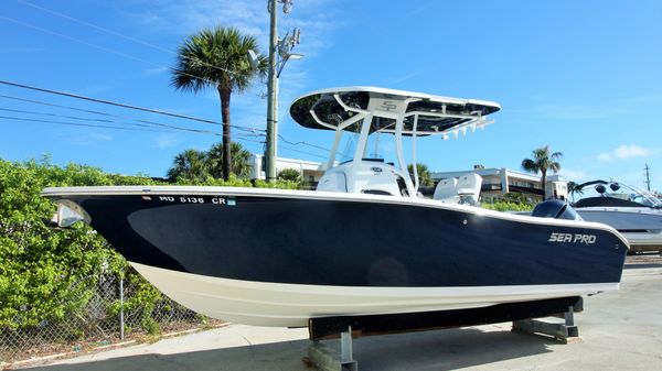 Sea Pro 239 DLX 