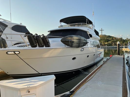 Meridian 580 Pilothouse - main image