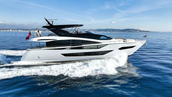 Sunseeker 88 Yacht 