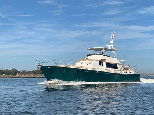 Hinckley 67 Custom - main image
