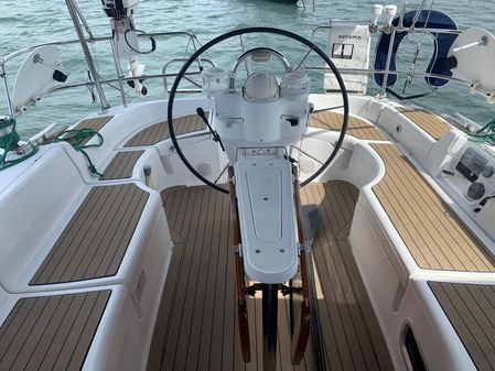 Beneteau 423 image