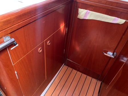 Beneteau 423 image