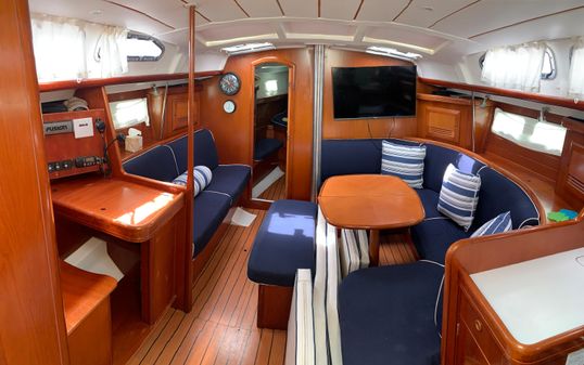 Beneteau 423 image