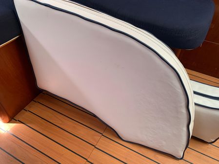 Beneteau 423 image