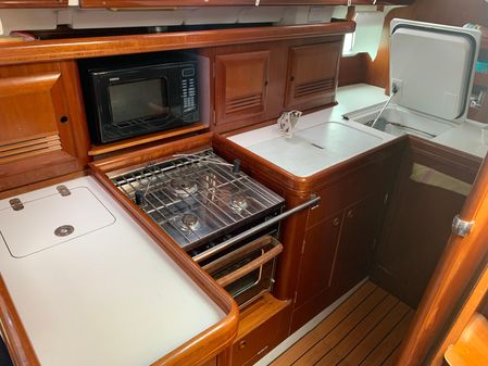 Beneteau 423 image