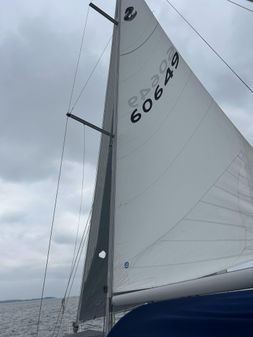 Beneteau 423 image