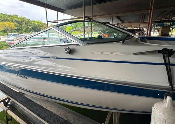 Sea-ray 225-BOW-RIDER image