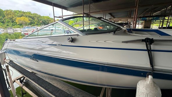 Sea-ray 225-BOW-RIDER image