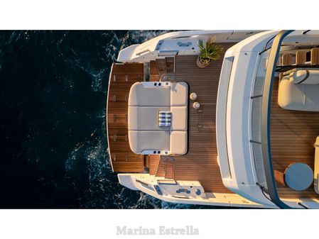 Azimut 62 image