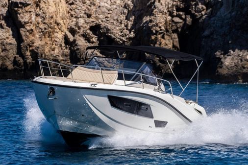 Quicksilver Activ 875 Sundeck image