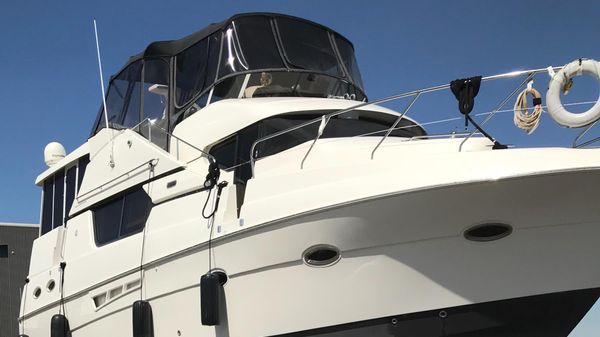 Silverton 453 Motor Yacht 