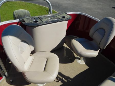 Ranger Reata 220F image