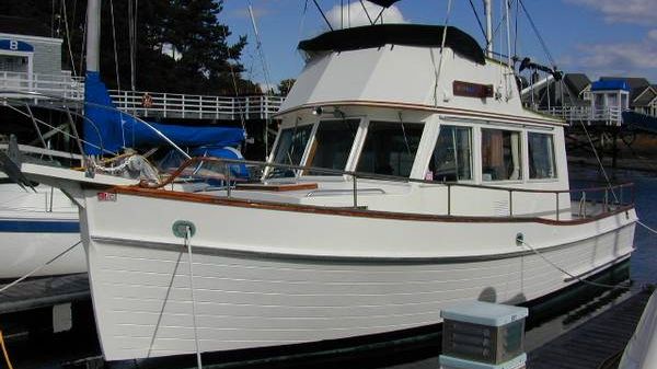 Grand Banks Trawler 