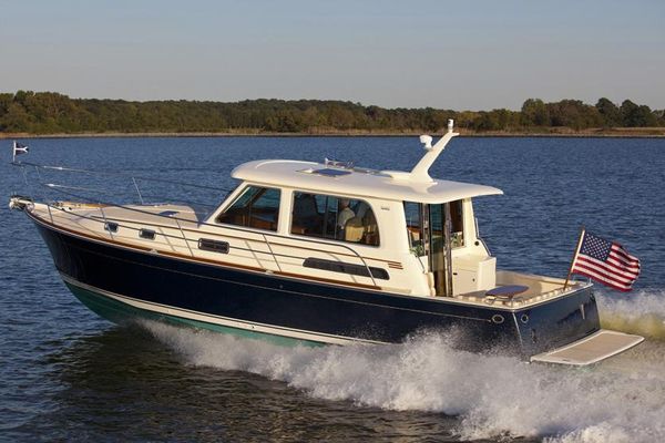Sabre 42 Salon Express - main image