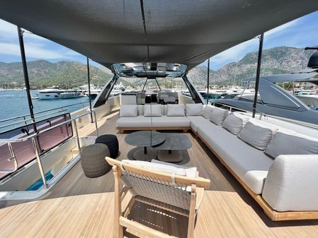 Ferretti Yachts 920 image