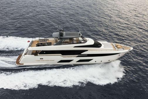 Ferretti Yachts 920 image