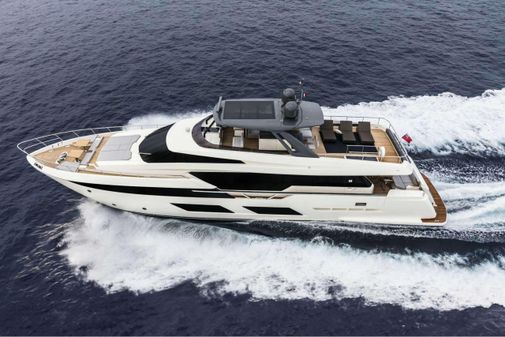 Ferretti Yachts 920 image