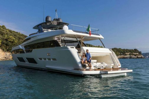 Ferretti Yachts 920 image