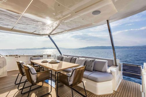 Ferretti Yachts 920 image