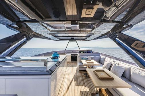 Ferretti Yachts 920 image