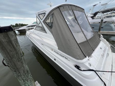 Regal 3760 Sportyacht image